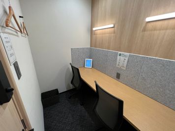 いいオフィス北山田 【北山田駅徒歩4分】2名個室（103）の室内の写真