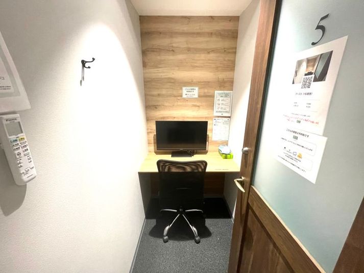 いいオフィス田町 【田町駅徒歩2分】Booth5（1名個室）の室内の写真
