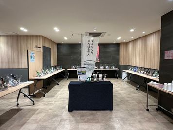 展示会の様子 - スタジオ・アドバンス・本郷 プロジェクター付　レンタルスペースの室内の写真