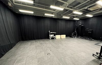 撮影スペース（カーテン閉め） - レンタル撮影、録音スタジオ「MOKUSEI STUDIO」 MOKUSEI  STUDIOの室内の写真