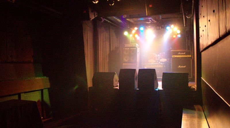 MusicSpaceBARTAKE ライブホールの室内の写真